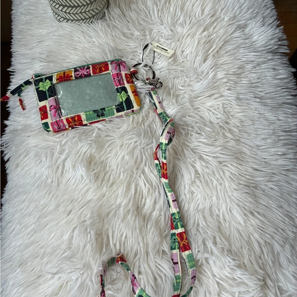 Vera Bradley Outlet Zip ID Lanyard 💚 - Picture 5 of 8